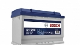 Bosh SLI S4 008. Akumulator uniwersalny, do większości pojazdów; wykorzystano technologię PowerFrame opatentowaną kratkę wykonaną w technologii wytłaczania oraz pokrywę labiryntową; starting – lighting – ignition. Napięcie 12V, żywotność 74Ah. Dystrybutor: www.bosch.pl Cena: 602,95 PLN - zdjęcie 7